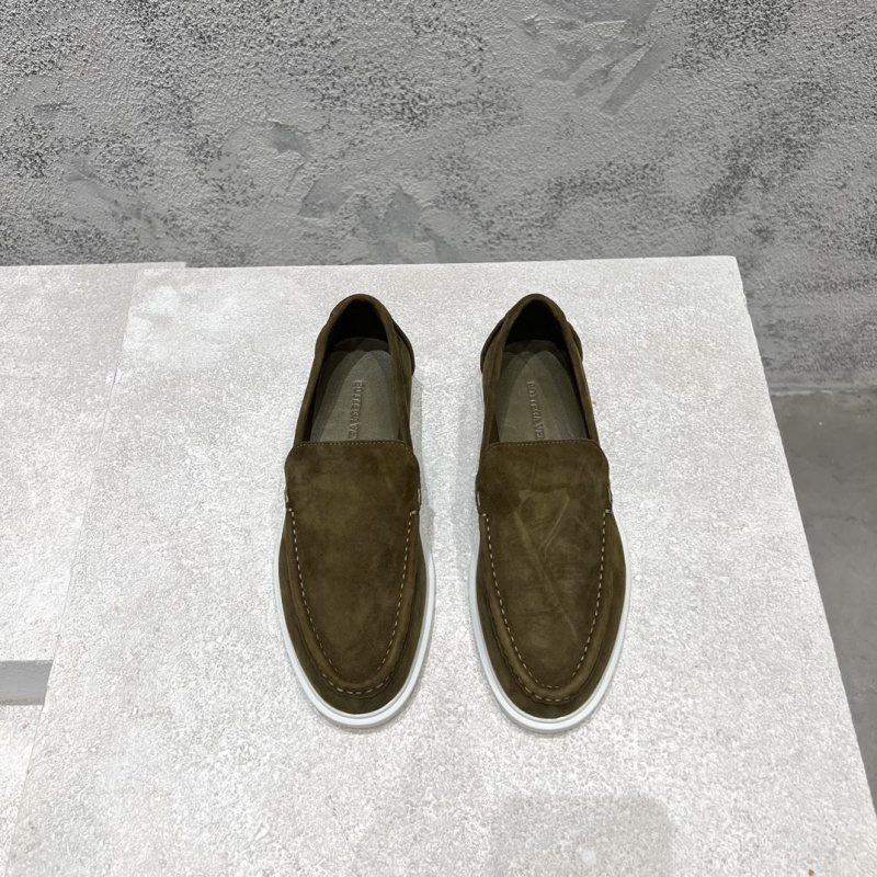 bo*te*ga Ve*ne*ta leather shoes